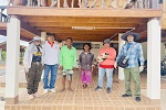 ฉีดวัคซีนป้องกันโรคพิษสุนัขบ้าให้กับสุนัขและแมว ในเขตพื้นที่